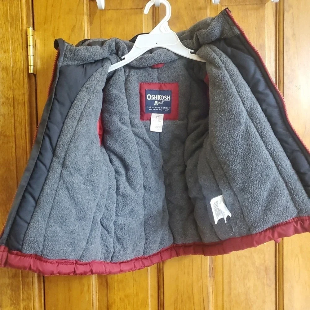 OshKosh 2T Puffer Jacket Toddler Boys Red Blue Hooded‎ Fleece Lined Winter Coat